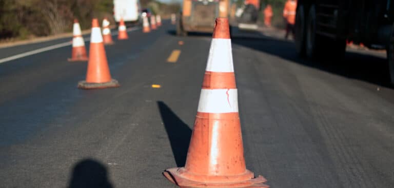 CONCEF alerta motoristas para redobrarem a atenção com o sistema pare/siga